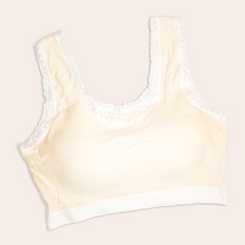 Load image into Gallery viewer, Ladies Wireless Thin Padded Cotton Comfy Bra
