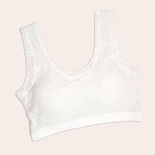 Load image into Gallery viewer, Ladies Wireless Thin Padded Cotton Comfy Bra
