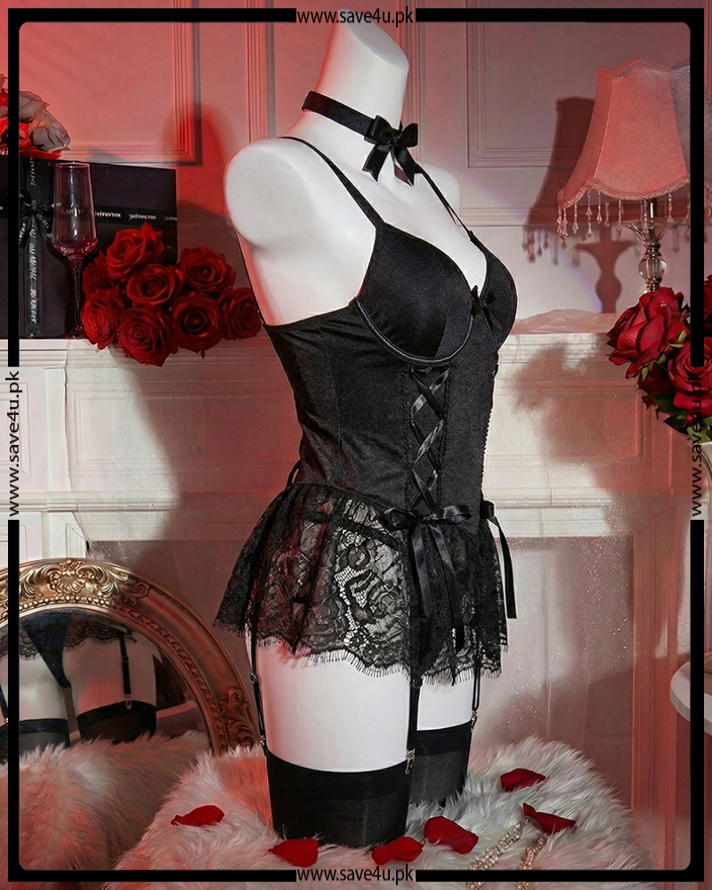 Noir Charm Garter Set