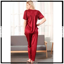 Load image into Gallery viewer, Silk Nightwear Pajama&#39;s Set
