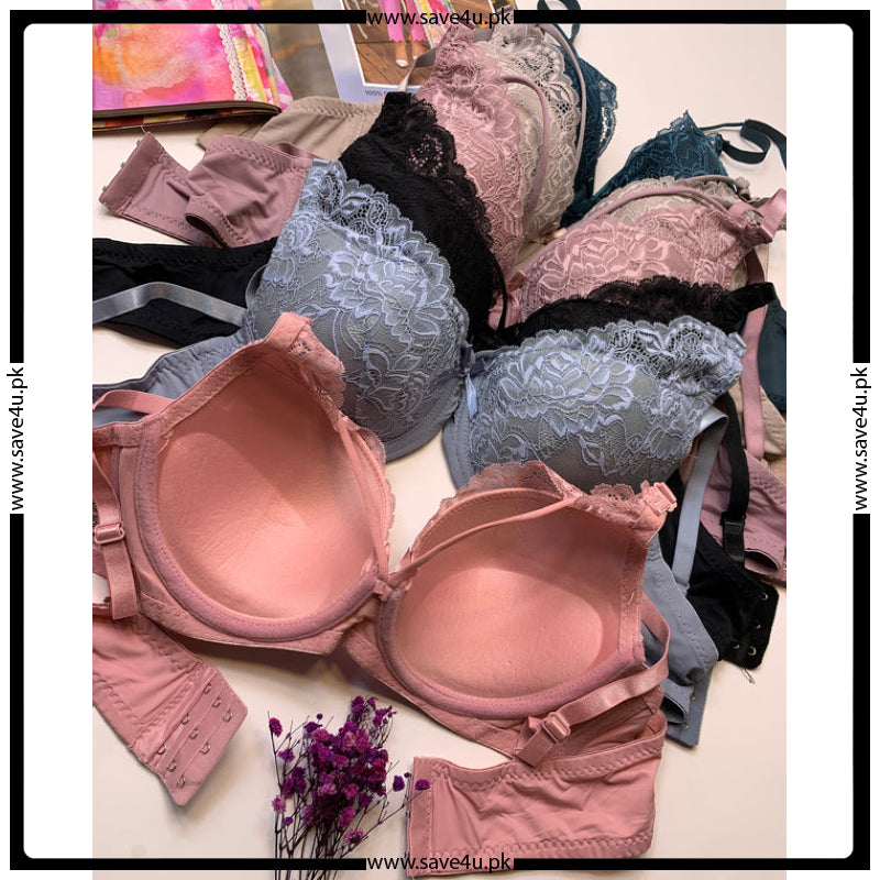 Classic Wired Bra with Delicate Lace Edging