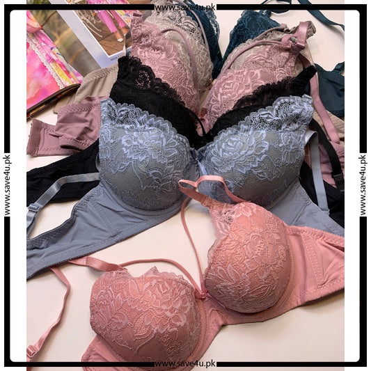 Classic Wired Bra with Delicate Lace Edging