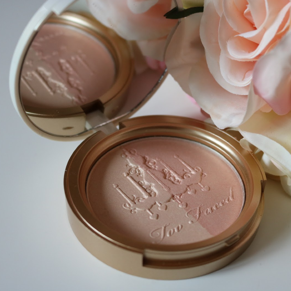 Candle Light Glow Highlighter Powder Duo