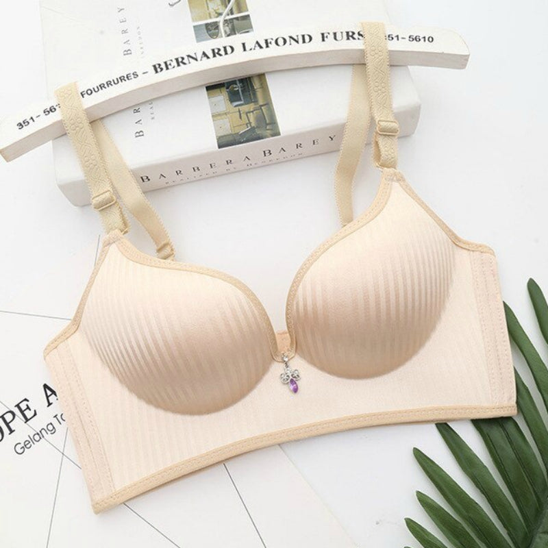 Padded bra,seamless bra,foam bra,non wired bra,push up bra,level 1 push up bra,girls bra, women's bra, ladies bra,