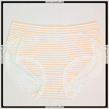 Load image into Gallery viewer, Pack of 2 Ladies Trim Lace Design Cotton Comfy Panties
